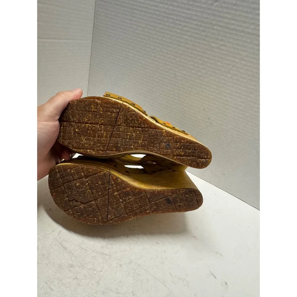 Art Company Yellow Leather Floral Wedge Sandals Made in Spain Size 41